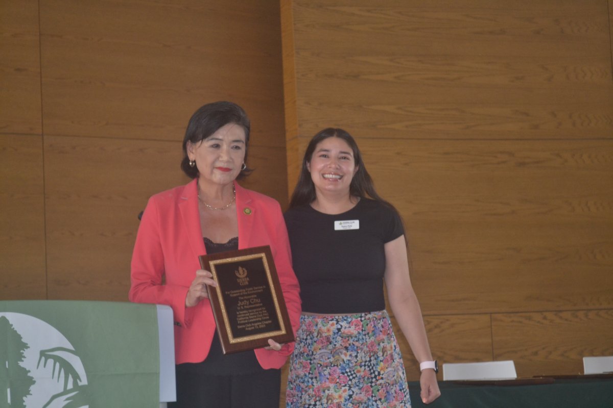 Rep Judy Chu receives SC Leadership Awards from Chapter Director, Dyana Peña 