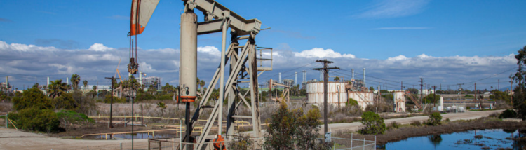 Image of Oil Rig near the Los Cerritos Wetlands near Long Beach, CA