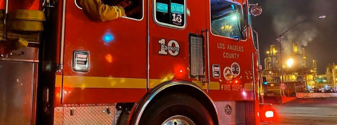 LA County Fire Dept at Carson Refinery Explosion & Fire @LACoFDPIO
