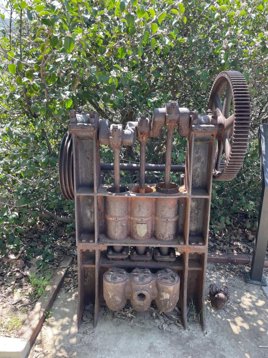 Early Oil Pump (Placerita Canyon)