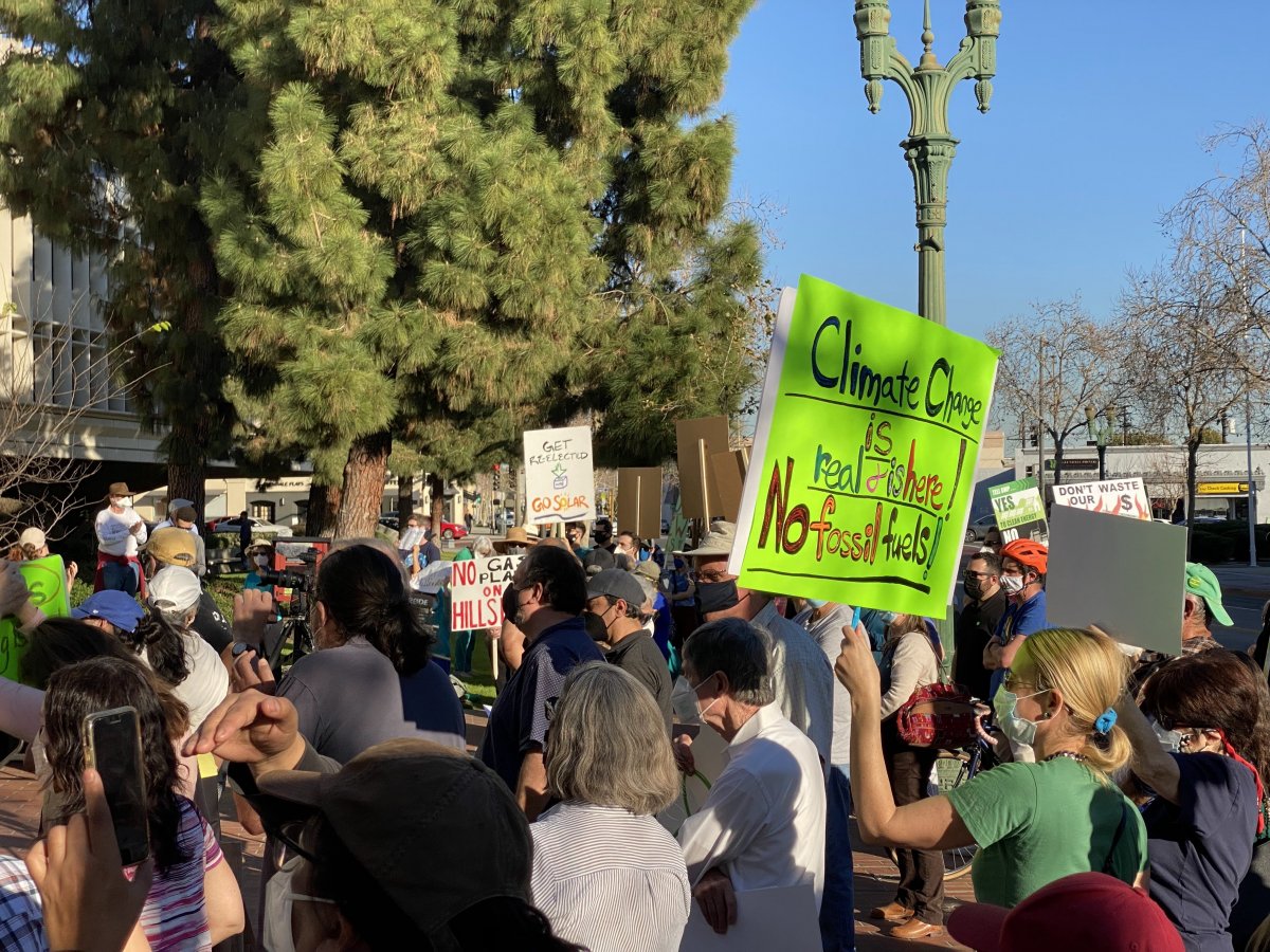 Protesters gather at Glendale City Hall