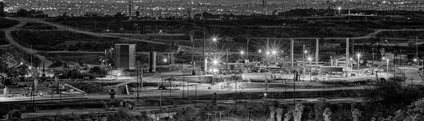 Inglewood Oil Field, one of the largest urban oil fields in the country, with city of Santa Monica 