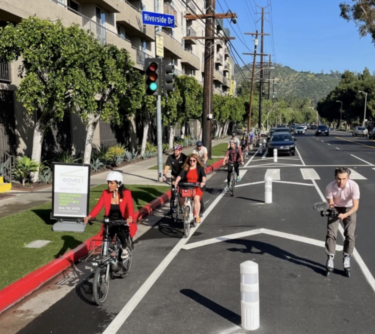 L.A. City Councilmember Nithya Raman and LADOT General Manager Seleta Reynolds celebrating Riverside Drive's new protected bike lanes. Photos by Joe Linton/Streetsblog L.A.