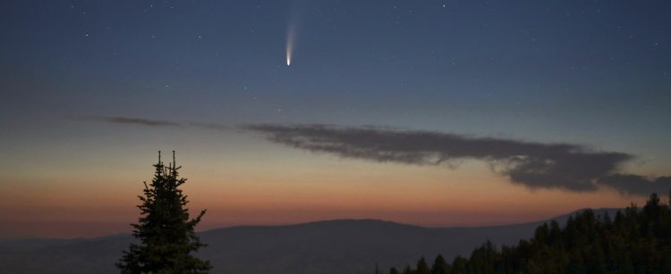 Comet C/2020 F3 (NEOWISE) in the predawn skies on July 9, 2020, over Deer Valley, Utah. Image Credit