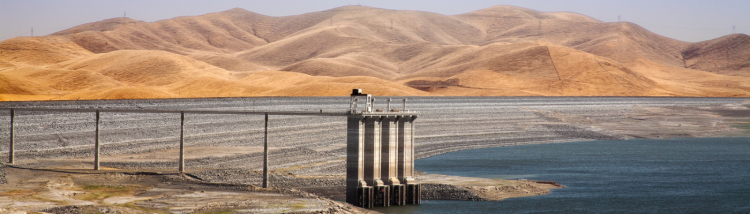 The San Luis Dam and San Luis Reservoir Peter Bennett all rights reserved